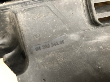 MŘÍŽKA MASKA PEUGEOT 206 98-03 3D 9628934280