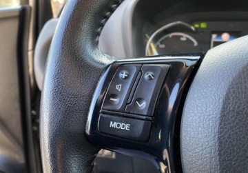 Toyota Yaris III Hatchback 5d Facelifting Hybrid 100KM 2017 Toyota Yaris Hybrid 100 Life Toyota Mikolajczak Leszno 1.5 Hybryda 100KM, zdjęcie 20