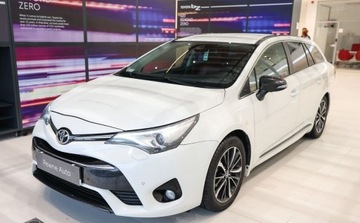 Toyota Avensis III Wagon Facelifting 2015 2.0 D-4D 143KM 2017 Toyota Avensis 2.0 D-4D Selection, zdjęcie 27