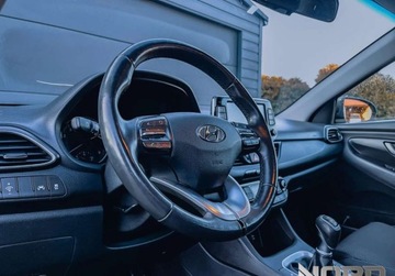 Hyundai i30 III Hatchback 1.0 T-GDI 120KM 2017 Hyundai i30 Bezwypadkowy, FV23, Bogata wersja KredytowanieLeasing, gw.12m, zdjęcie 9