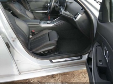 BMW Seria 3 G20-G21 2024 BMW Seria 3 330i xDrive 2024 2.0 Benzyna 255KM, zdjęcie 9