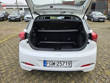 Hyundai i20 I Hatchback 5d Facelifting 1.4 CVVT 100KM 2015 Hyundai i20 1,4 benzyna 100KM automat salon polska, zdjęcie 15