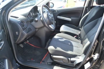 Mazda 2 II 2012 Mazda 2 z Niemiec,Opłacona, zdjęcie 11