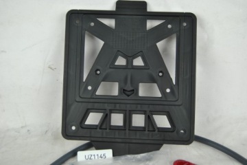 Номерной знак Монтажный кронштейн Указатели поворота В комплекте