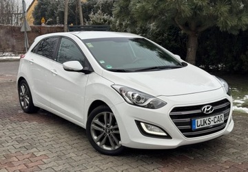 Hyundai i30 II Wagon Facelifting 1.6 GDI 135KM 2016 Hyundai i30 1,6 GDI 135KM Climatronic Kamera Led Navi Bezwypadkowy SERWIS, zdjęcie 9