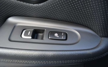 Kia Carens IV Minivan 1.7 VGT CRDi 141KM 2015 Kia Carens Kia Carens 1.7 CRDi Business Line 7os 7DCT 1.7 Diesel 141KM, zdjęcie 37