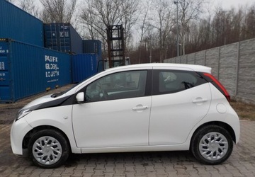 Toyota Aygo II Hatchback 3d Facelifting 1.0 VVT-i 72KM 2020 Toyota Aygo Okazja Benzyna 72KM, zdjęcie 9