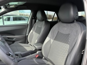 Volkswagen T-Roc I SUV Facelifting 1.5 TSI ACT 150KM 2026 Volkswagen T-Roc R-Line 1.5 eTSI 150 KM DSG, zdjęcie 5