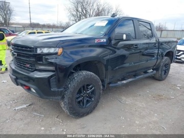 Chevrolet Silverado II 2020 Chevrolet Silverado 2020r., 1500 LT Trail Boss, od ubezpieczalni 5.3 355KM, zdjęcie 3