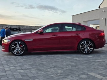 Jaguar XE Sedan 2.0 i4 180KM 2017 Jaguar XE 2.0 180PS Skora Navi Panorama Zarej.PL Gwarancja 2.0 Diesel, zdjęcie 2