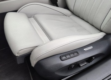 Volkswagen Passat B8 Variant Facelifting 2.0 TDI SCR 150KM 2025 Volkswagen Passat 2.0 TDI 150KM Elegance DSG, Salo, zdjęcie 12