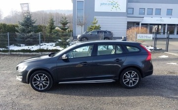 Volvo 2017 Volvo V60 Cross Country Cross Country 2.0 D4 190KM Automat Jasna skora Kam, zdjęcie 3