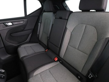 Volvo XC40 Crossover Facelifting 2.0 B3 163KM 2023 Volvo XC 40 FV23 2.0 B4 Core Automat Tempomat, zdjęcie 16