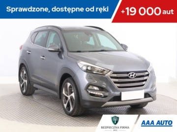 Hyundai Tucson III SUV 2.0 CRDI 136KM 2016 Hyundai Tucson 2.0 CRDi, Salon Polska, 4X4, Navi