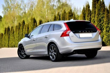 Volvo V60 I Kombi Facelifting 1.6 D2 115KM 2014 Volvo V60 Ocean Race Led Navi Skóra Full Opcja, zdjęcie 36