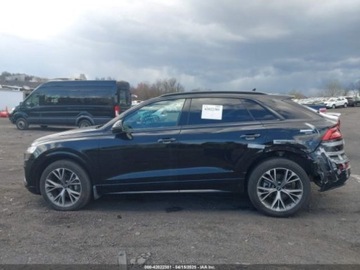 Audi Q8 2021 Audi Q8 2021r., Premium 55, od ubezpieczalni 3.0 Benzyna 335KM, zdjęcie 3