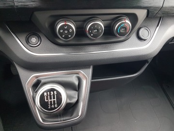 Renault Trafic III Combi 2.0 dCi  150KM 2024 RENAULT TRAFIC 8 OSÓB 2xDRZWI BOCZNE PRZESUWNE DŁUGI L2H1 BOGATE WYPOSAŻENI, zdjęcie 9