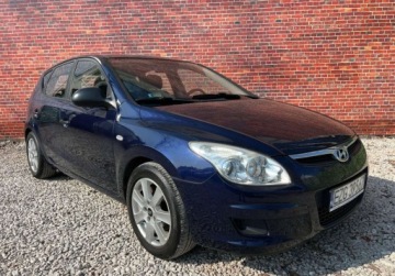 Hyundai i30 I Hatchback 1.4 109KM 2009 Hyundai i30 Klima Alu Isofix Warszawa 1.4 Benzyna 109KM