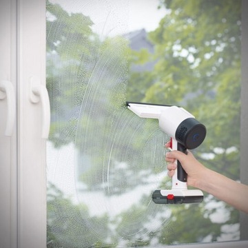 НЕМЕЦКАЯ АККУМУЛЯТОРНАЯ МАШИНА ДЛЯ ОКОН, СТЕК И ЗЕРКАЛ