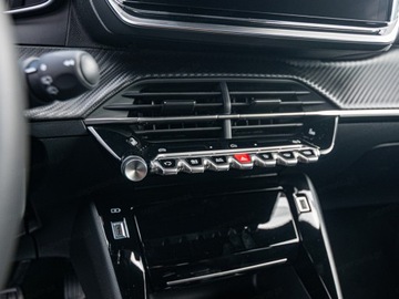 Peugeot 2008 II 2025 Od ręki - Allure e-DCS 1.2 mHEV 145KM / Pakiet Vision &amp; Drive Assist +, zdjęcie 9