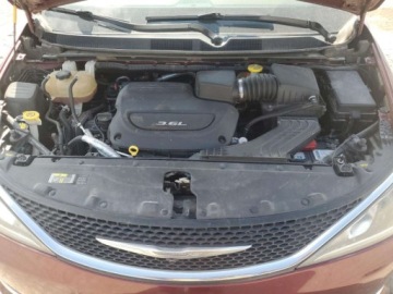 Chrysler Pacifica II 2017 Chrysler Pacifica Limited, 2017r., 3.6L 3.6 Benzyna 287KM, zdjęcie 11