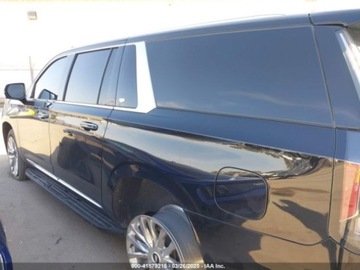 Cadillac Escalade III 2022 Cadillac Escalade ESV Premium Luxury 2022 6.2l 6.2 Benzyna 420KM, zdjęcie 2