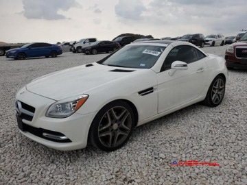Mercedes SLK R172 2016 Mercedes-Benz SLK 2016r., 2,0L SLK 300 2.0 Benzyna 241KM, zdjęcie 2