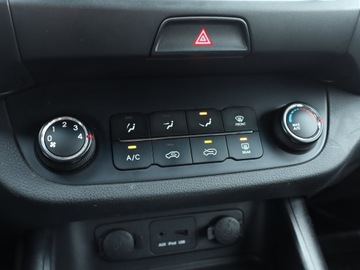 Kia Sportage III SUV 1.6 GDI 135KM 2011 Kia Sportage 1.6 GDI, Salon Polska, Klima, zdjęcie 12