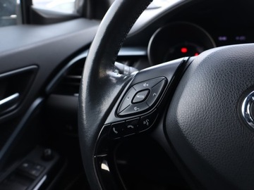 Toyota C-HR I Crossover Facelifting 1.8 Hybrid 122KM 2021 Toyota C-HR 1.8 Hybrid, Salon Polska, Automat, zdjęcie 15