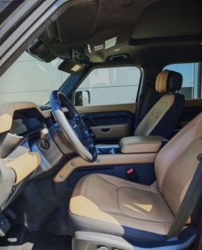 Land Rover Defender IV (L663) 90 3.0D R6 300KM 2025 Land Rover Defender Land Rover DEFENDER 130 3.0D I6 300PS AWD AUTO X-D 3.0, zdjęcie 1