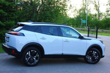 Peugeot 2008 II SUV 1.5 BlueHDi 130KM 2023 Peugeot 2008 1.5 HDI 130KM LIFT AUTOMAT ALLURE I Wlasciciel ASO Bezwypadko, zdjęcie 3