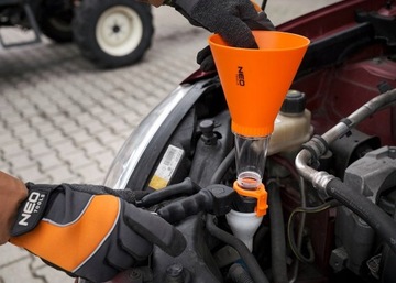 NEO АВТОМОБИЛЬНАЯ ВОРОНКА УНИВЕРСАЛЬНАЯ 125 ММ КРЕПЛЕНИЕ ДЛЯ ЖИДКОГО ТОПЛИВА