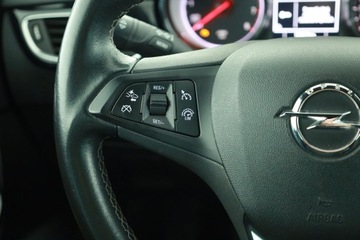 Opel Astra J GTC 1.6 Turbo ECOTEC 200KM 2017 Opel Astra 1.6 T, Salon Polska, Serwis ASO, Klima, zdjęcie 13