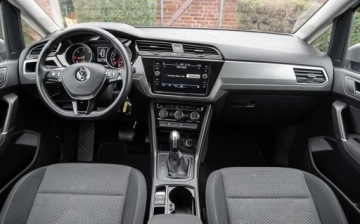 Volkswagen Touran III 2.0 TDI 150KM 2020 Volkswagen Touran 2.0TDI 150KM DSG Navi 7 Osob Alu 2xPdc Serwis Gwarancjia, zdjęcie 23