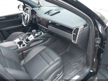Porsche Cayenne III 2023 Porsche Cayenne Platinum Edition 2023 3.0l 3.0 Benzyna 335KM, zdjęcie 8