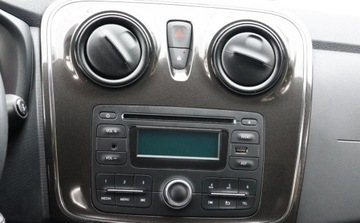 Dacia Sandero II Hatchback 5d Facelifting 1.0 SCe 73KM 2018 Dacia Sandero Gwarancja 12 miesiecy. Benzyna 73KM, zdjęcie 5