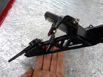 Крепление на раму щита TRIUMPH DAYTONA 675 06-12