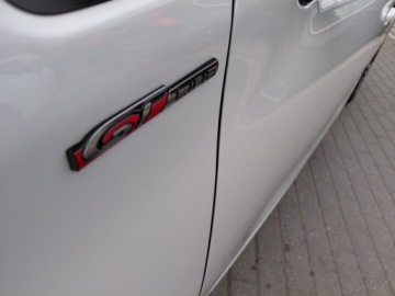 Peugeot 208 I Hatchback 5d Facelifting 1.2 PureTech 110KM 2016 Peugeot 208 GT Line Kamera Klimatronik PDC Sensor Alu 1.2 Benzyna 110KM, zdjęcie 7