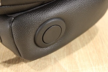 PODHLAVNÍK LEVÝ PŘEDNÍ RENAULT MEGANE III