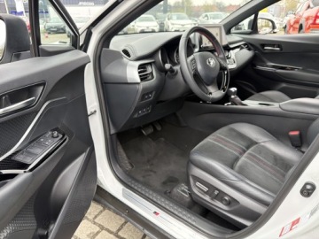Toyota C-HR I Crossover Facelifting 2.0 Hybrid Dynamic Force 184KM 2023 Toyota C-HR 2.0 Hybrid GR Sport Toyota C-HR GR-SPO, zdjęcie 26