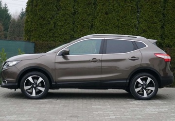Nissan Qashqai II Crossover 1.6 DIG-T 163KM 2016 Nissan Qashqai Nissan Qashqai 1.6 DIG-T N-Connecta 1.6 Benzyna 163KM, zdjęcie 5