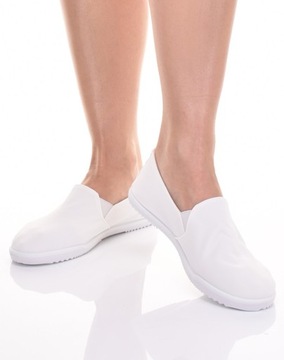 БЕЛЫЕ ГИБКИЕ КРОССОВКИ ЖЕНСКИЕ ТУФЛИ ИЗ ЛАЙКРЫ, НА РЕЗИНКАХ