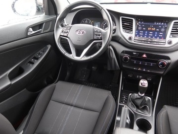 Hyundai Tucson III SUV 1.7 CRDI 115KM 2017 Hyundai Tucson 1.7 CRDi, Klima, Tempomat, zdjęcie 6