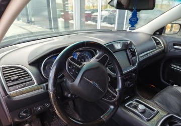 Chrysler 300C II 2016 Chrysler 300C 3.5 BenzynaLPG 253KM, zdjęcie 4