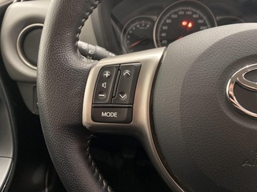 Toyota Yaris III Hatchback 5d Facelifting 1.33 Dual VVT-i 99KM 2015 Toyota Yaris 1.33 Premium MS EU6 III (2011-2019) T, zdjęcie 12