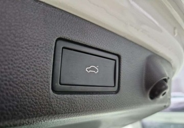 Volkswagen Arteon Fastback Facelifting 2.0 TSI 190KM 2023 Volkswagen Arteon Shooting Brake Elegance 2.0TSI 190KM DSG Kamera Hak Virt, zdjęcie 33