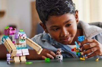 LEGO 21257 Minecraft: Столкновение с Опустошителем