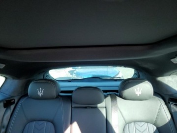 Maserati Levante 2023 Maserati Levante 2023, 3.0L, 4x4, GT, od ubezpieczalni 3.0 Benzyna 345KM, zdjęcie 9