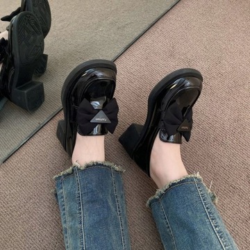 Женские мокасины, слипоны, толстая подошва.