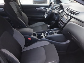 Nissan Qashqai II Crossover Facelifting 1.2 DiG-T 115KM 2018 Nissan Qashqai 1.2 DIG-T, Navi, Klima, zdjęcie 8